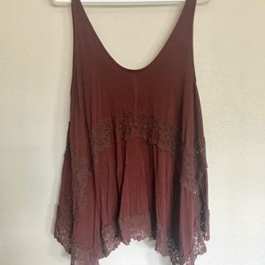 Maroon flowy tank top